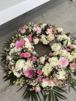 Fleuriste pour composition florales pour deuil et couronnes enterrement Remoulins Gard Le jardin d'Estelle